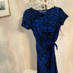 Diane von Furstenberg dress size 2 very good used condition